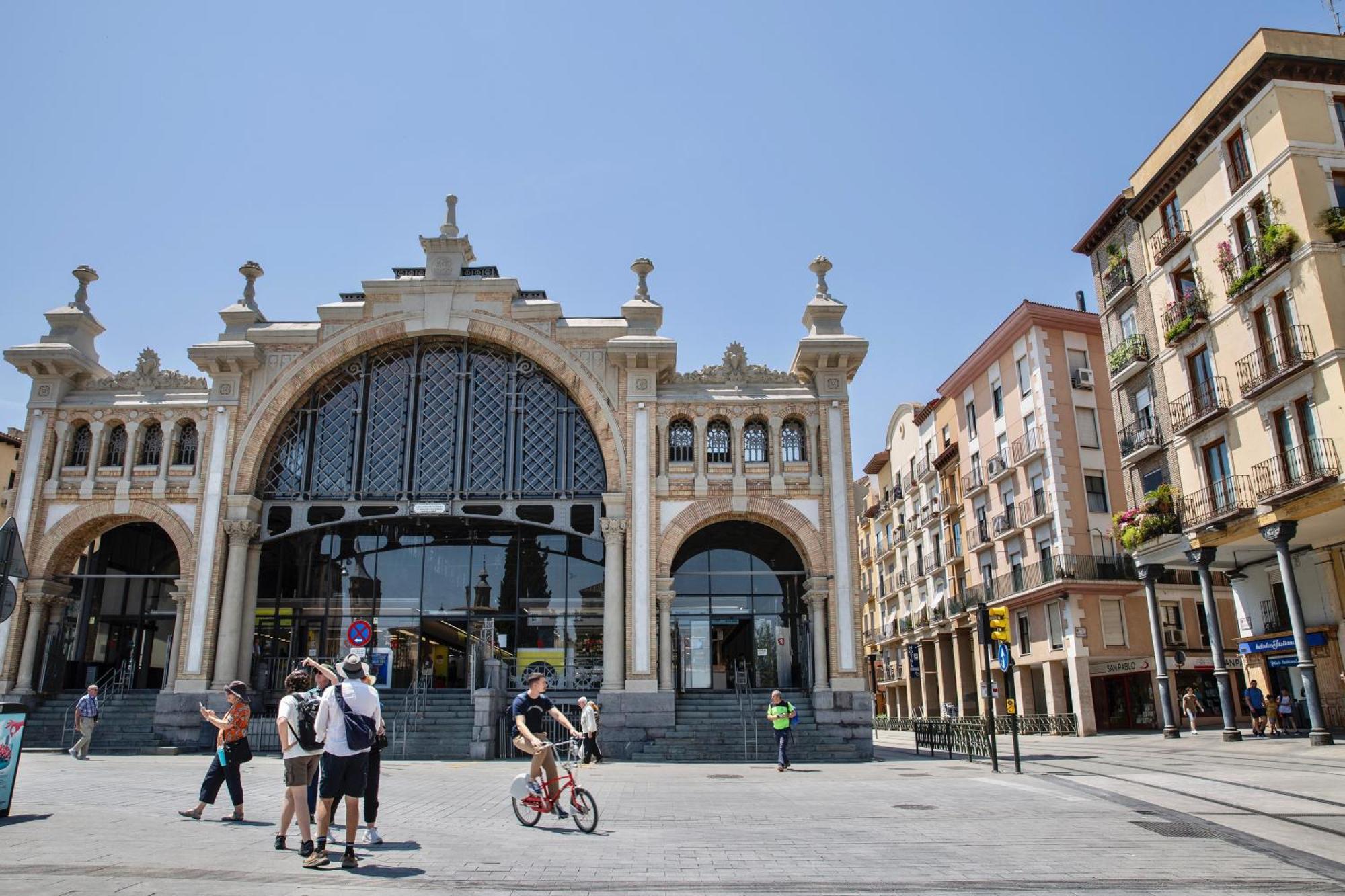 Lc Las Armas Zaragoza Buitenkant foto